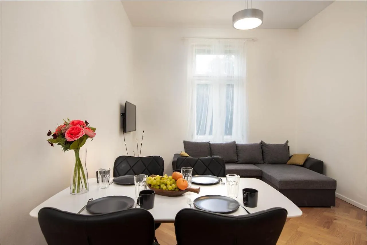 Prague Park Residence Karlin Apartment